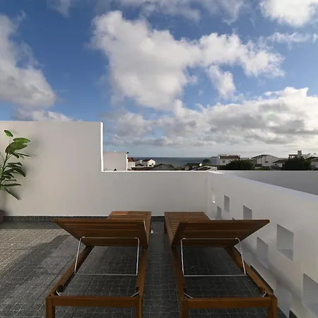 דירה Sea View By Vacationy